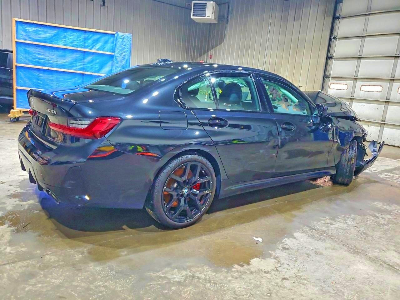 2026 BMW 330Xi - zdjęcie 3