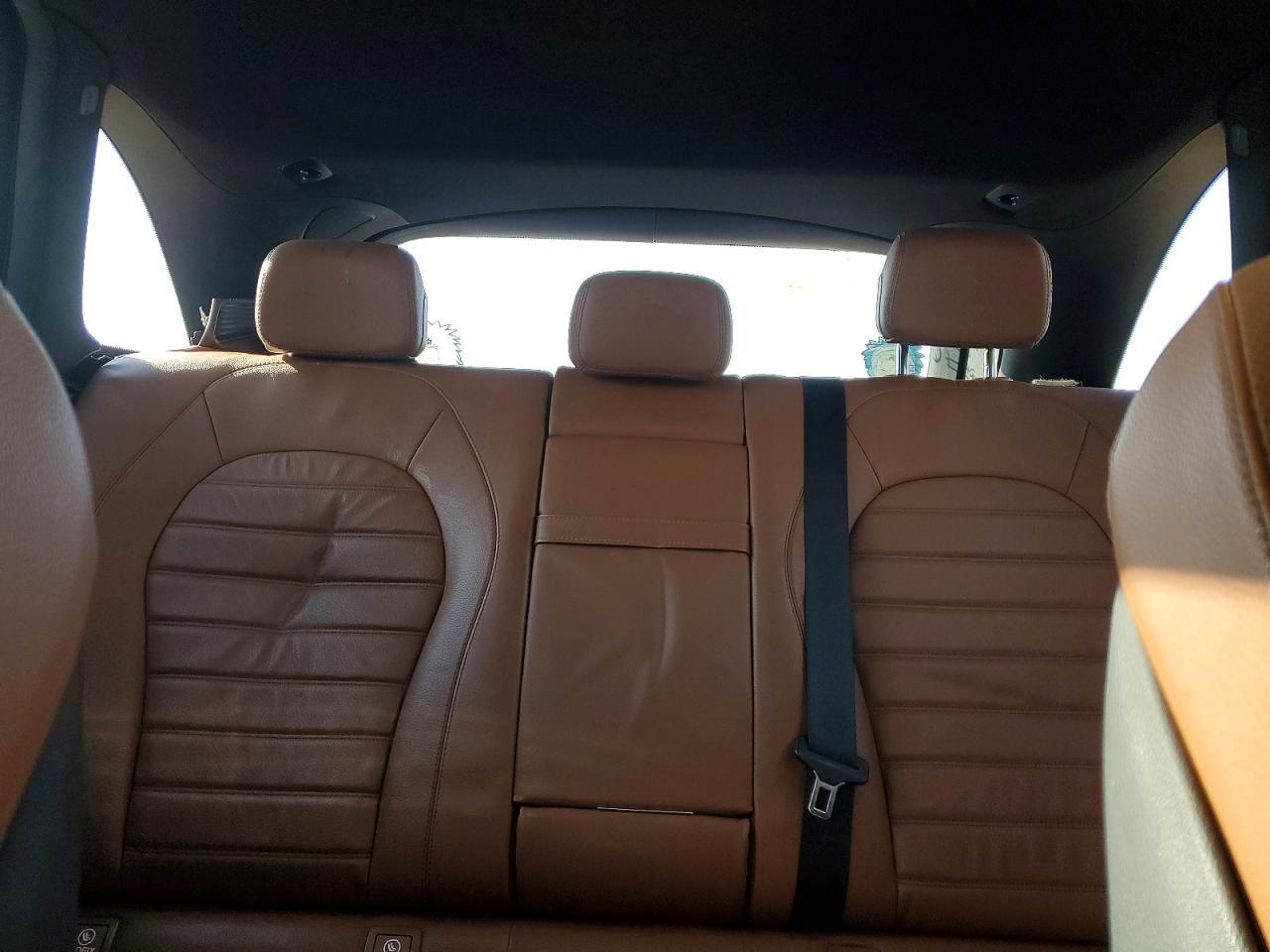 2021 Mercedes-Benz Glc 300 4Matic - zdjęcie 10