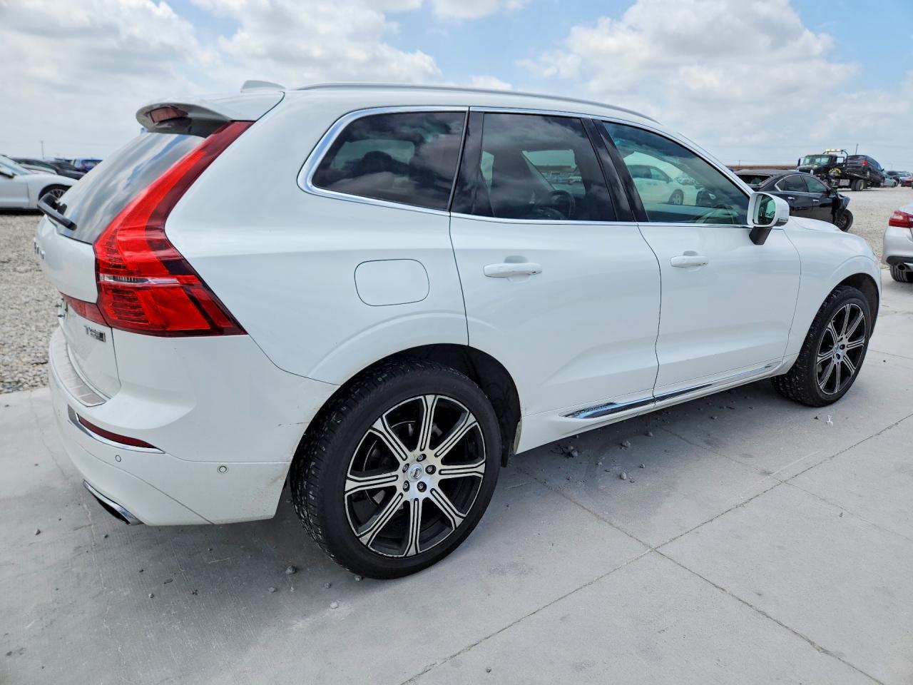 2020 Volvo Xc60 T5 Inscription - zdjęcie 3