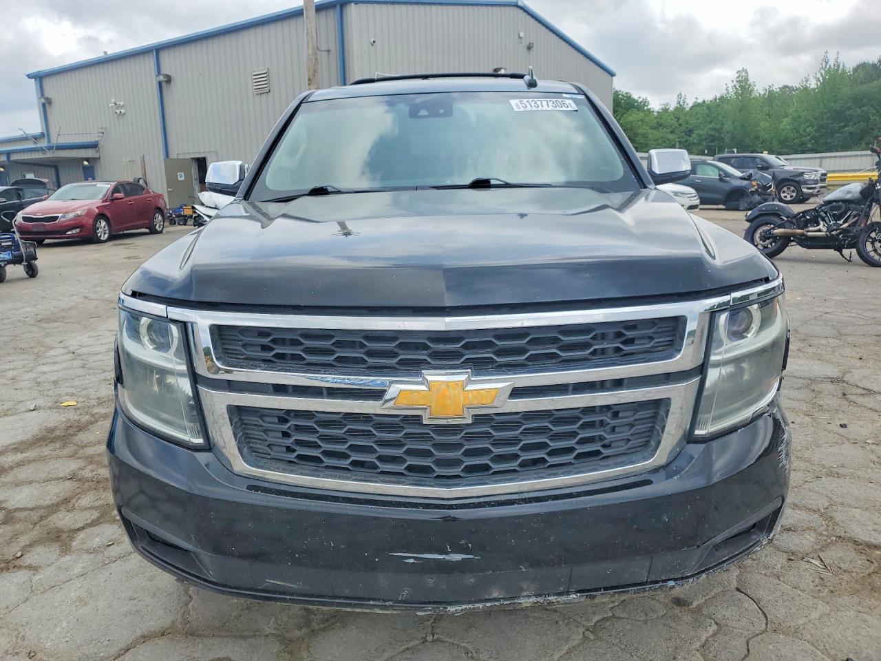 2015 Chevrolet Suburban K1500 Lt - zdjęcie 5