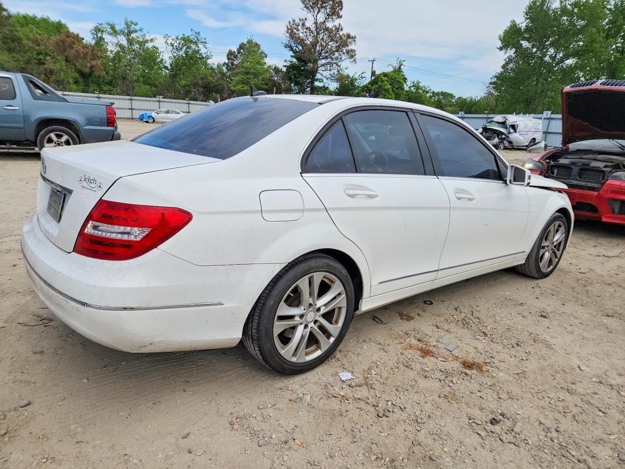 2014 Mercedes-Benz C 250 - zdjęcie 3