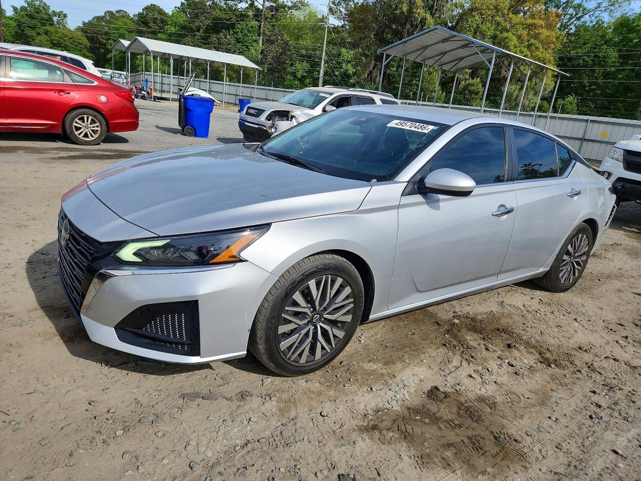 2023 Nissan Altima Sv - zdjęcie główne