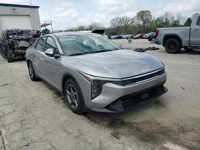 2025 Kia K4 Lxs - zdjęcie 13