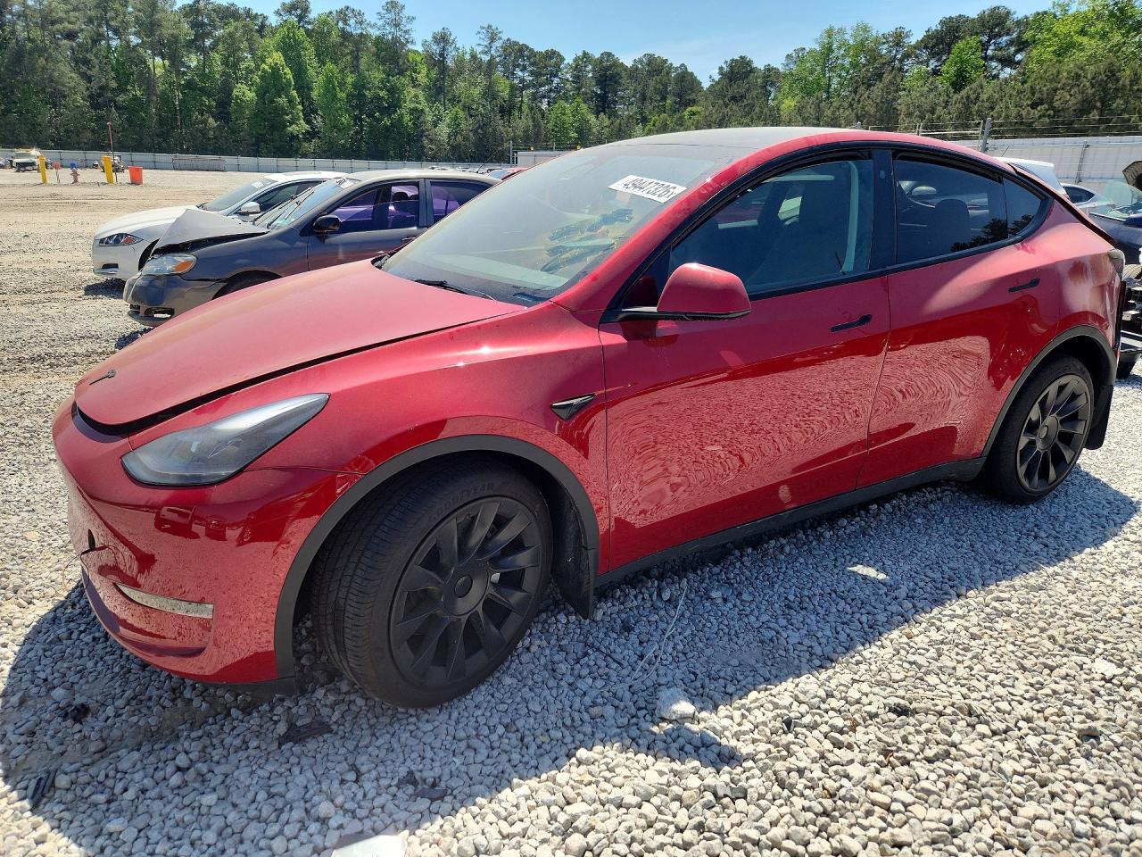 2023 Tesla Model Y - zdjęcie główne