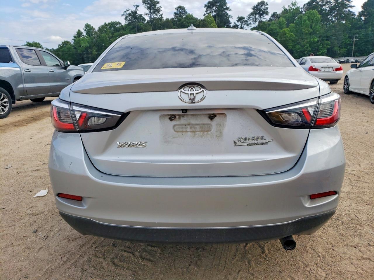 2019 Toyota Yaris - zdjęcie 6