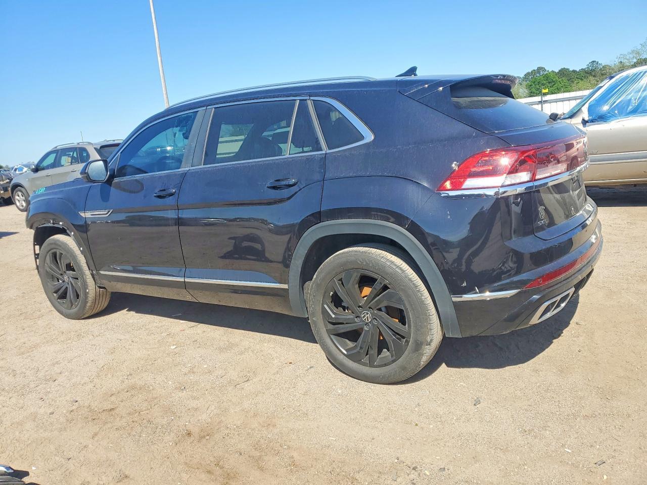 2024 Volkswagen Atlas Cross Sport Sel R-Line - zdjęcie 2