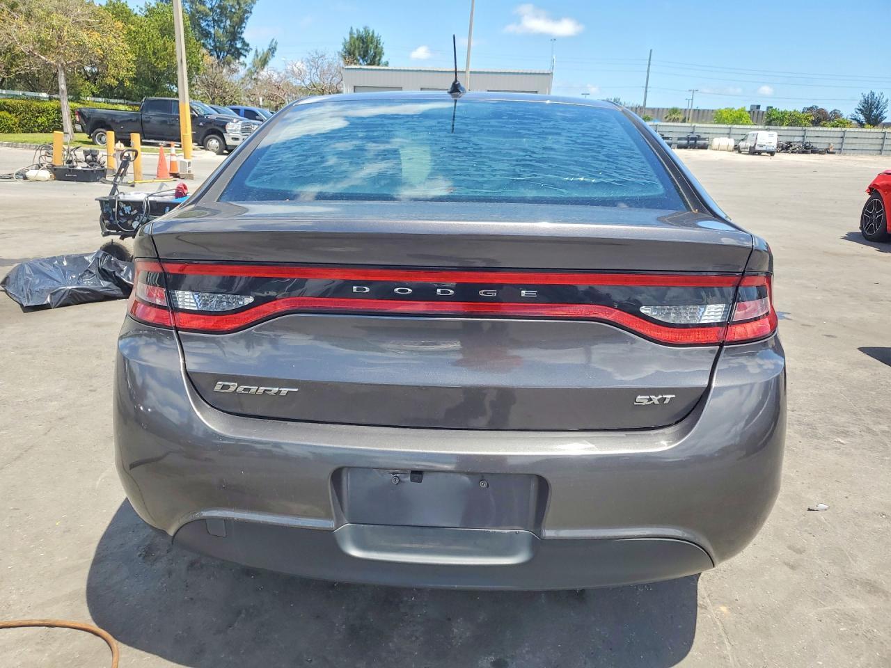 2016 Dodge Dart Sxt - zdjęcie 6