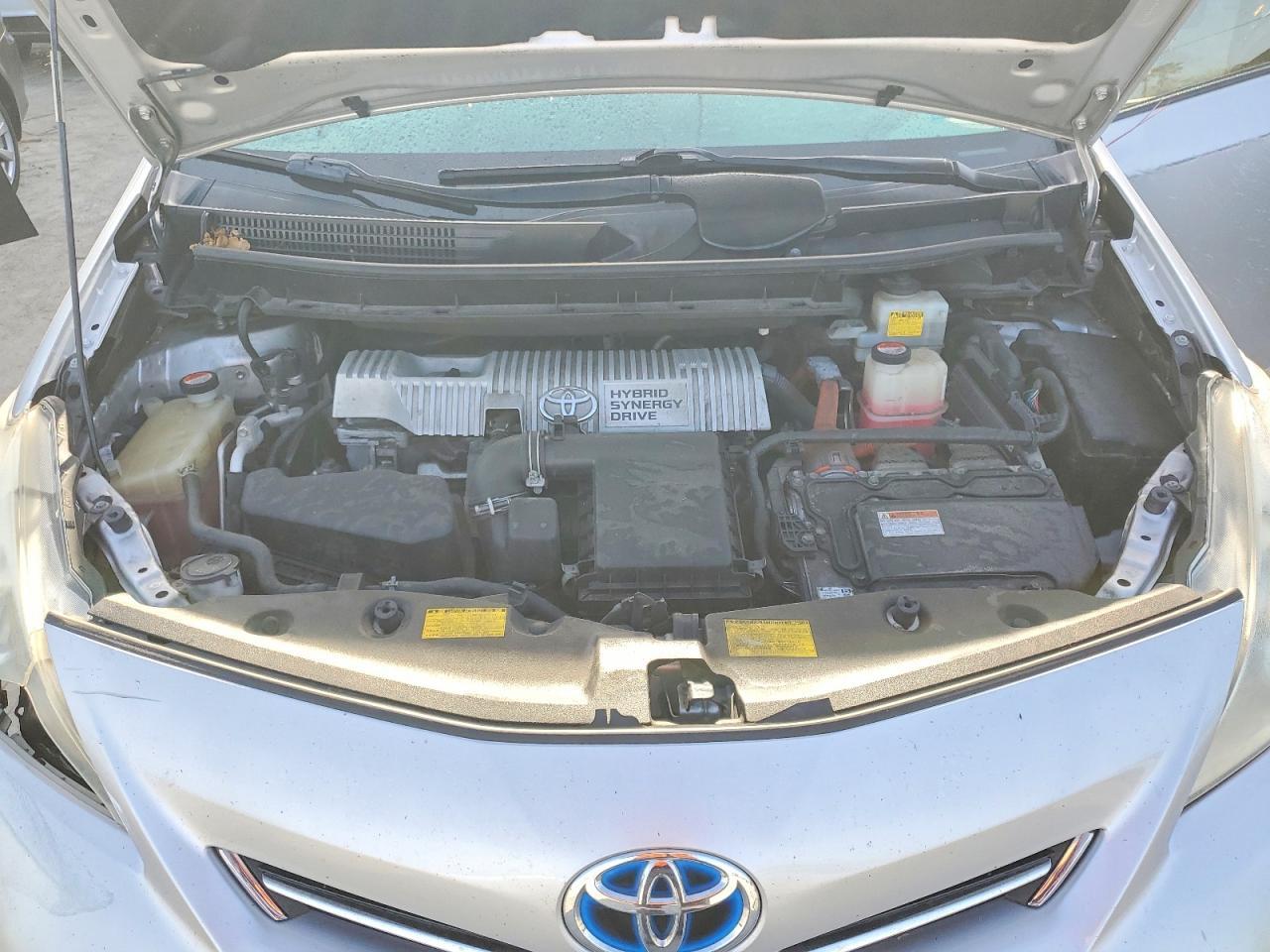 2014 Toyota Prius V Three - zdjęcie 12