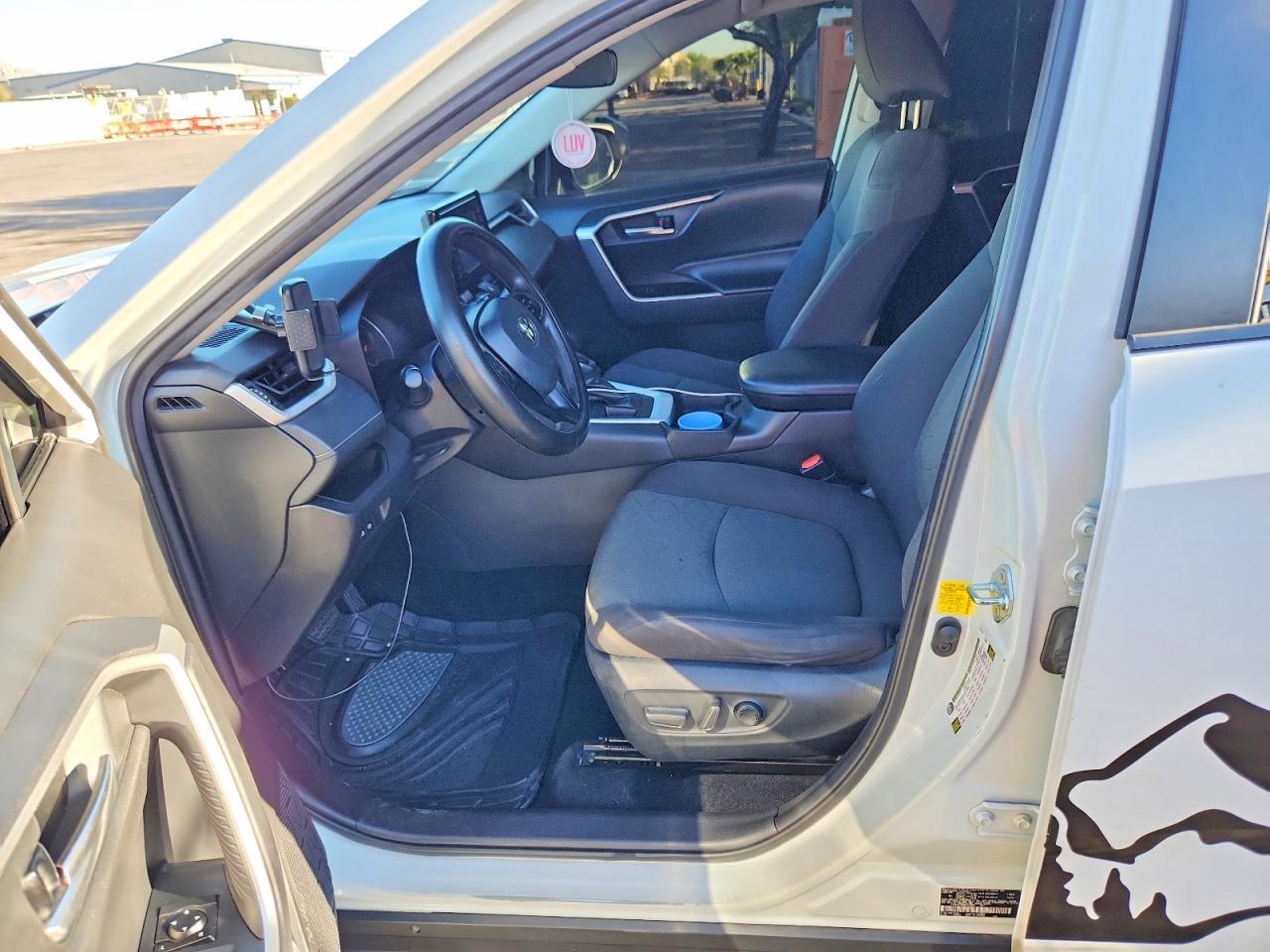 2021 Toyota Rav4 Xle - zdjęcie 7