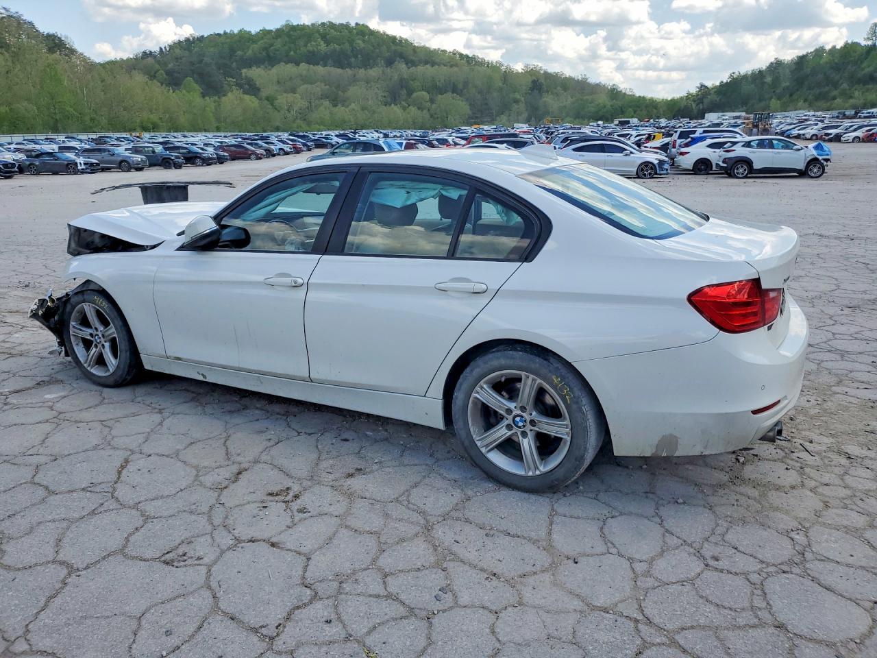 2015 BMW 328 Xi - zdjęcie 2