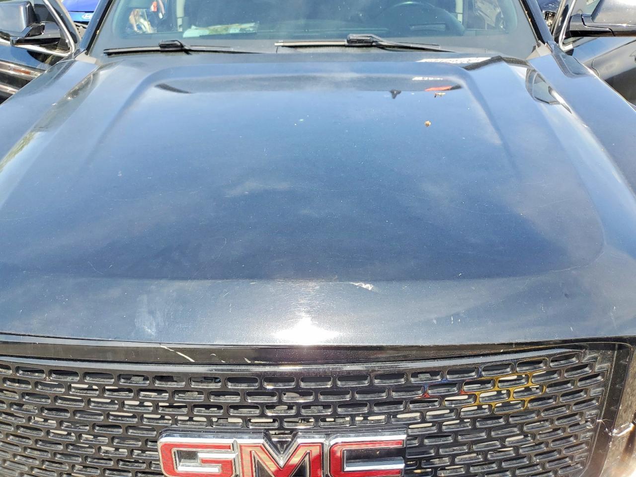 2017 GMC Yukon Denali - zdjęcie 12