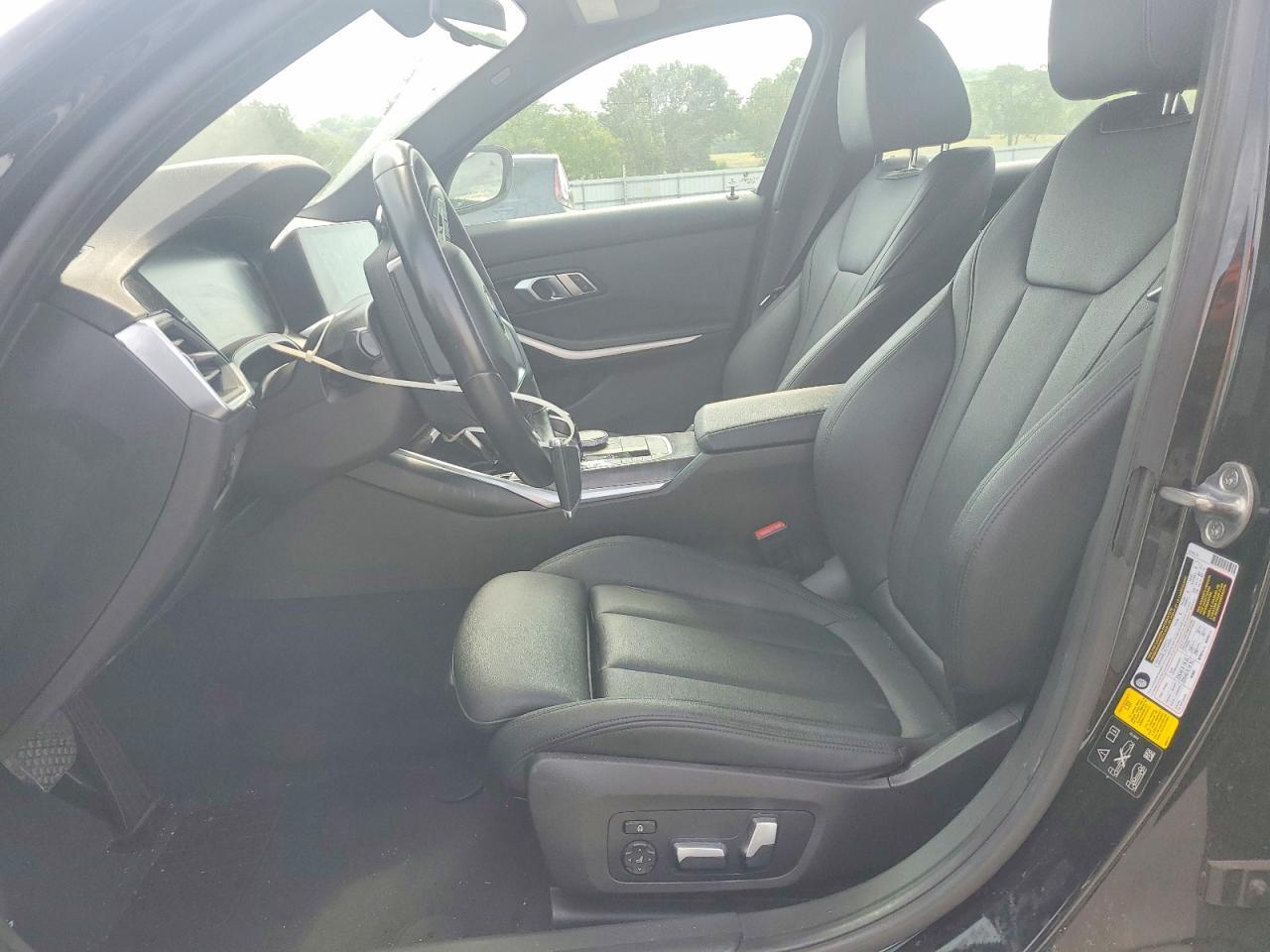 2020 BMW 330Xi - zdjęcie 7