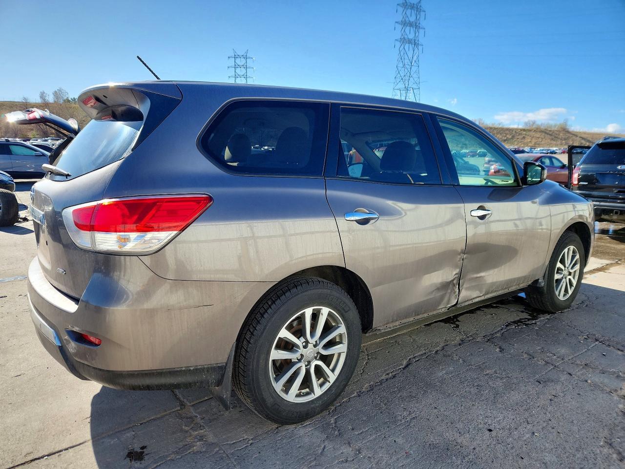 2013 Nissan Pathfinder S - zdjęcie 3