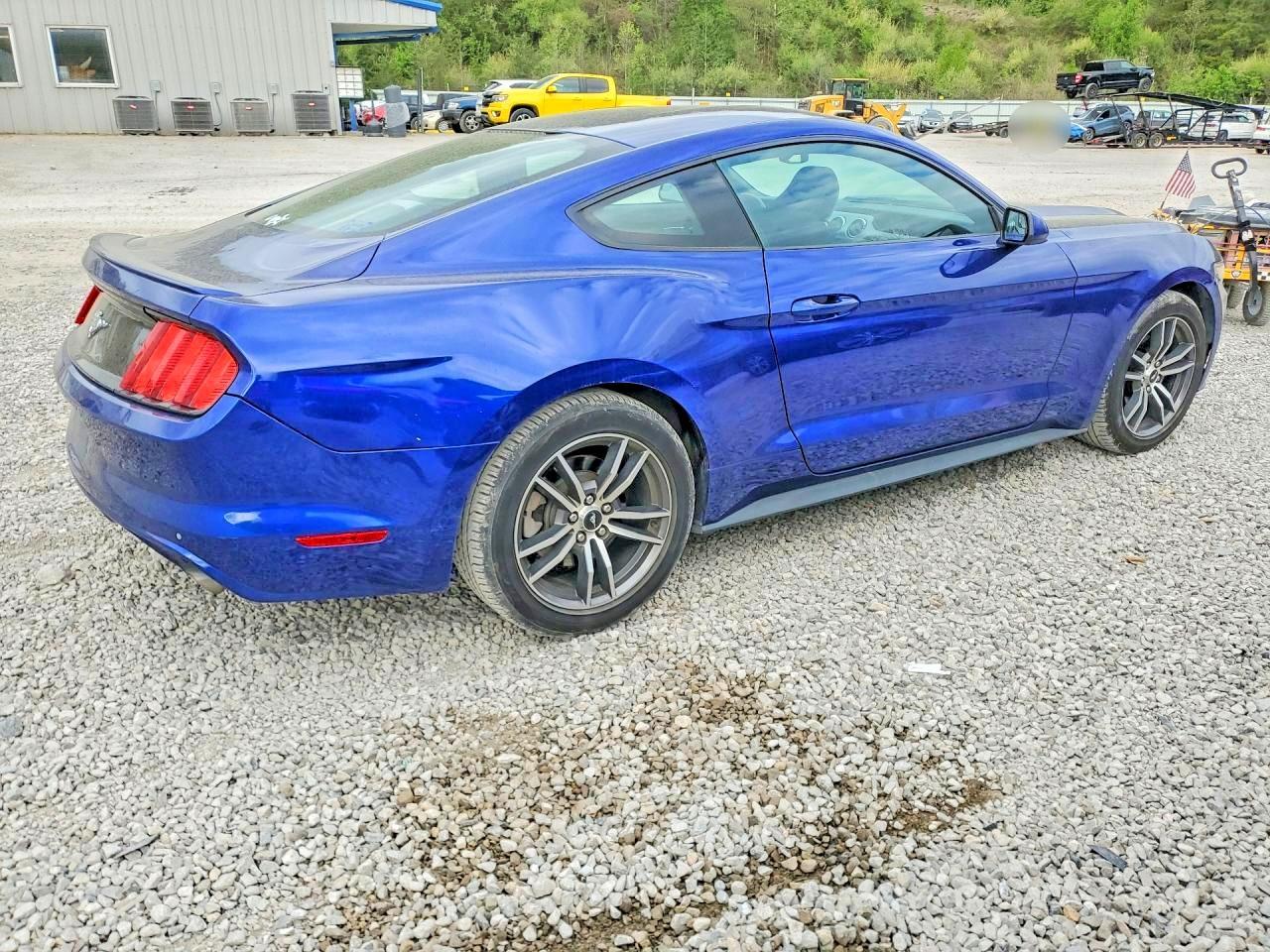 2016 Ford Mustang - zdjęcie 3