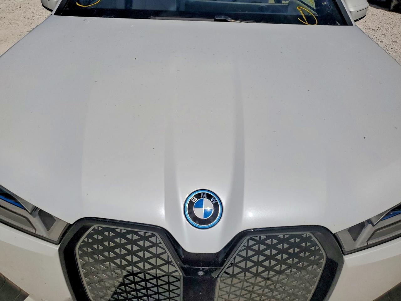 2023 BMW Ix xDrive50 - zdjęcie 12