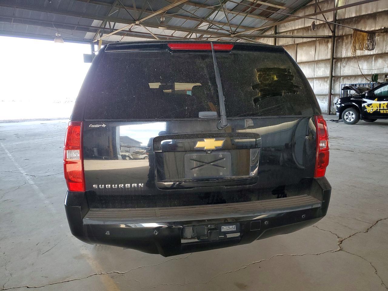 2014 Chevrolet Suburban K1500 Lt - zdjęcie 6