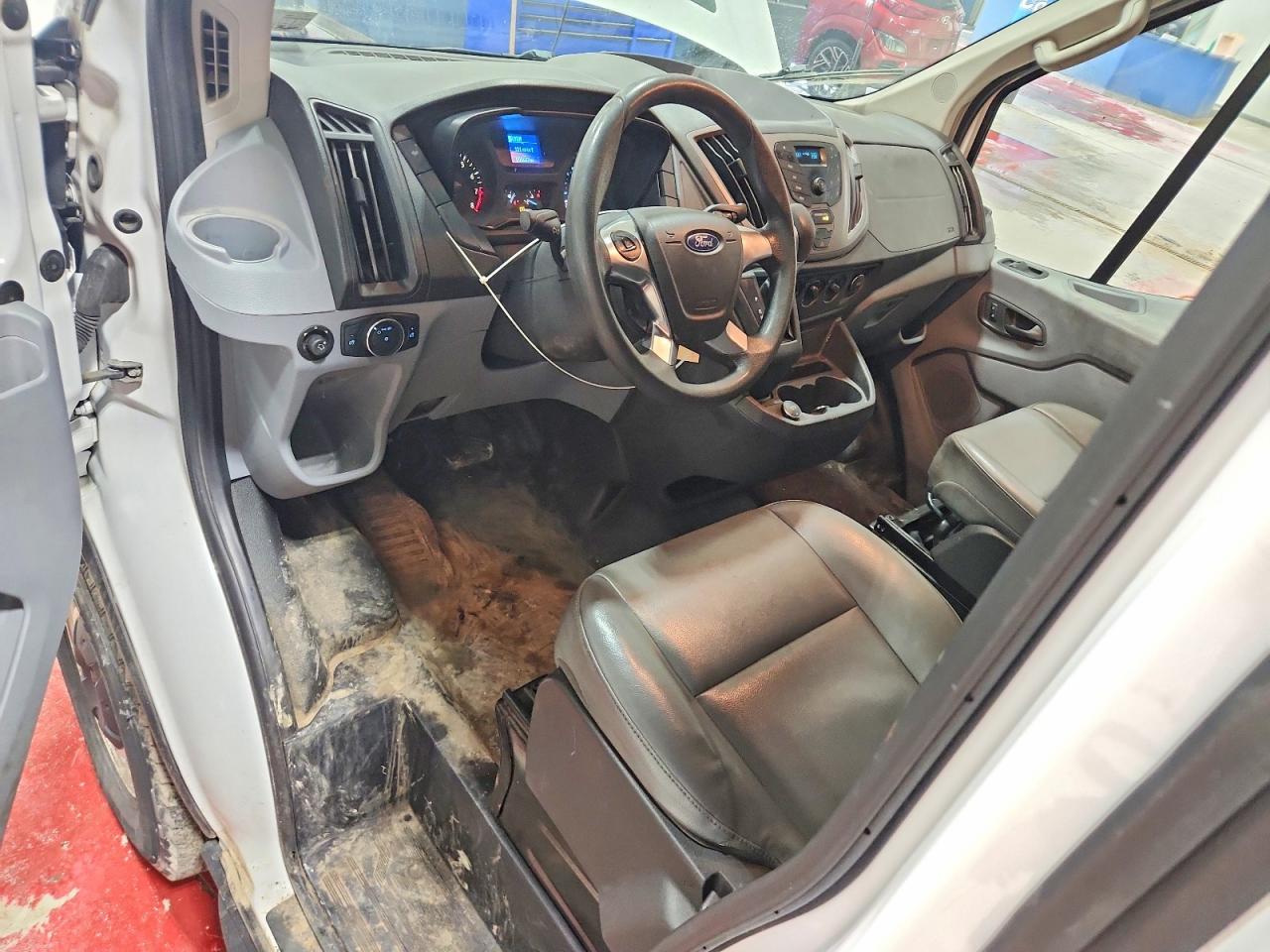 2019 Ford Transit T-250 - zdjęcie 8
