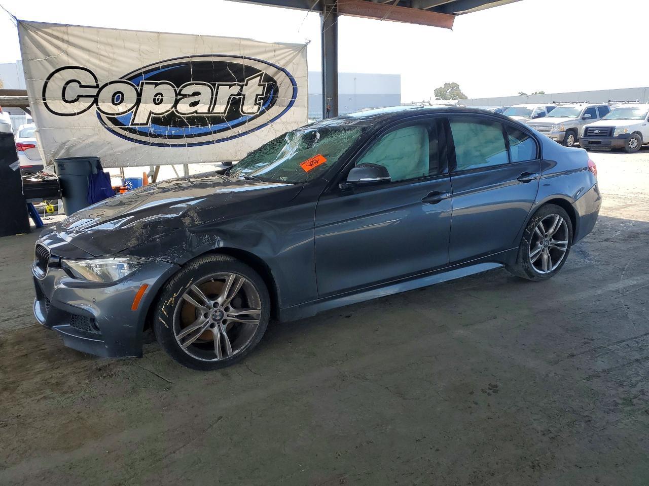2017 BMW 330 I - zdjęcie główne