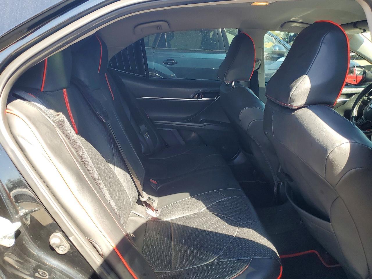 2021 Toyota Camry Se - zdjęcie 10
