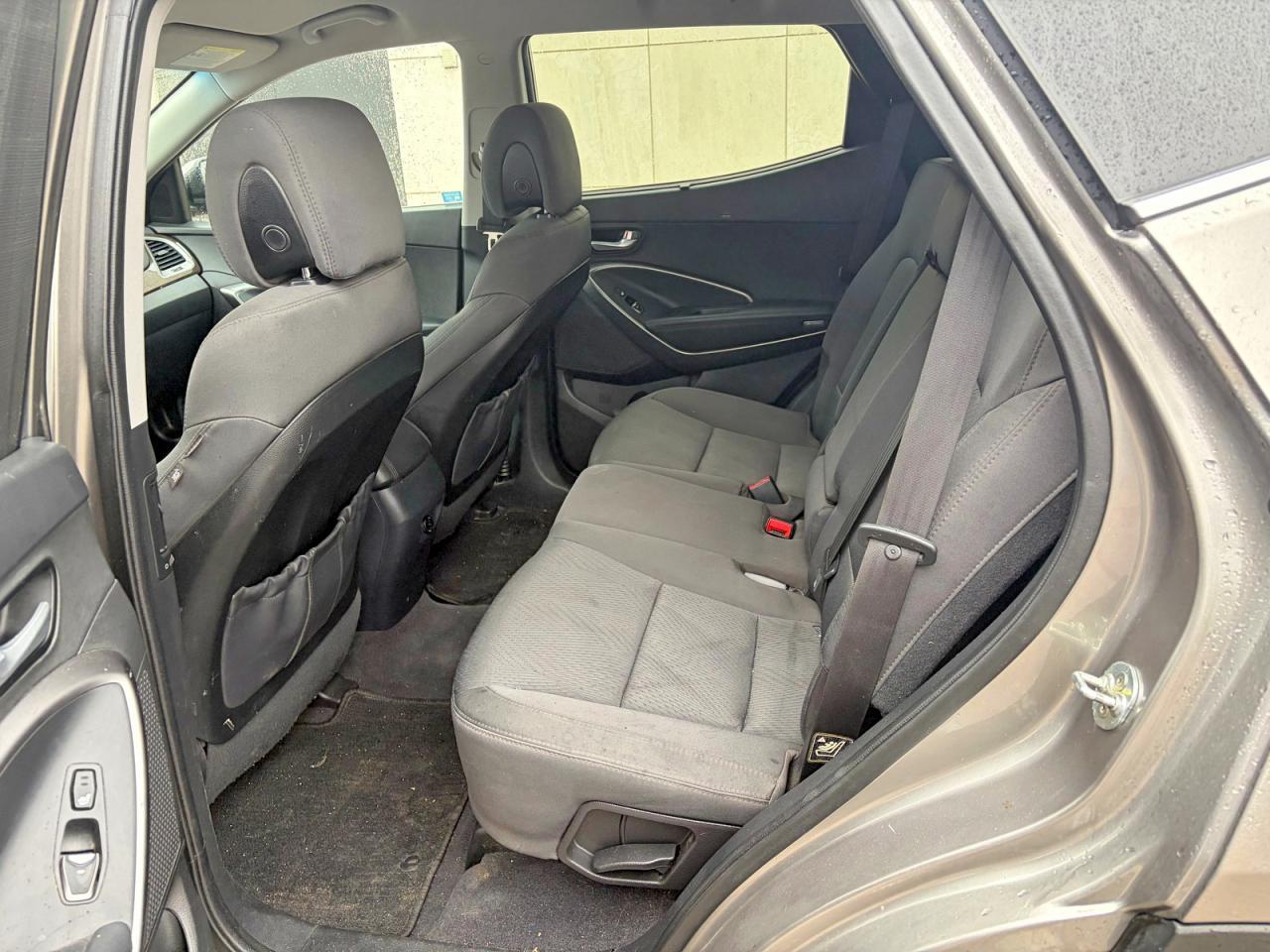 2017 Hyundai Santa Fe Sport 2.4L - zdjęcie 12
