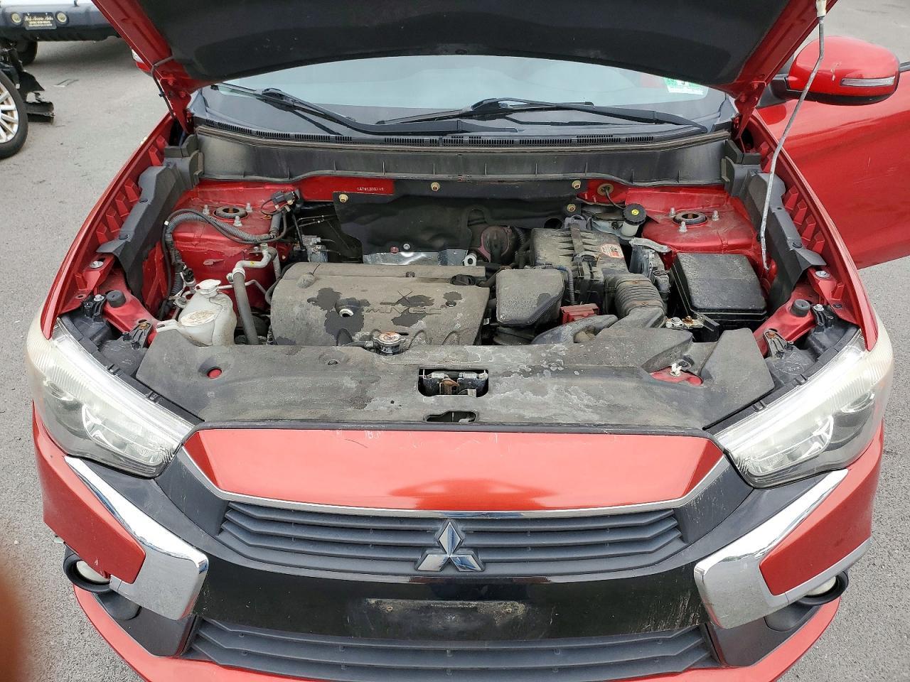 2016 Mitsubishi Outlander Sport Es - zdjęcie 11