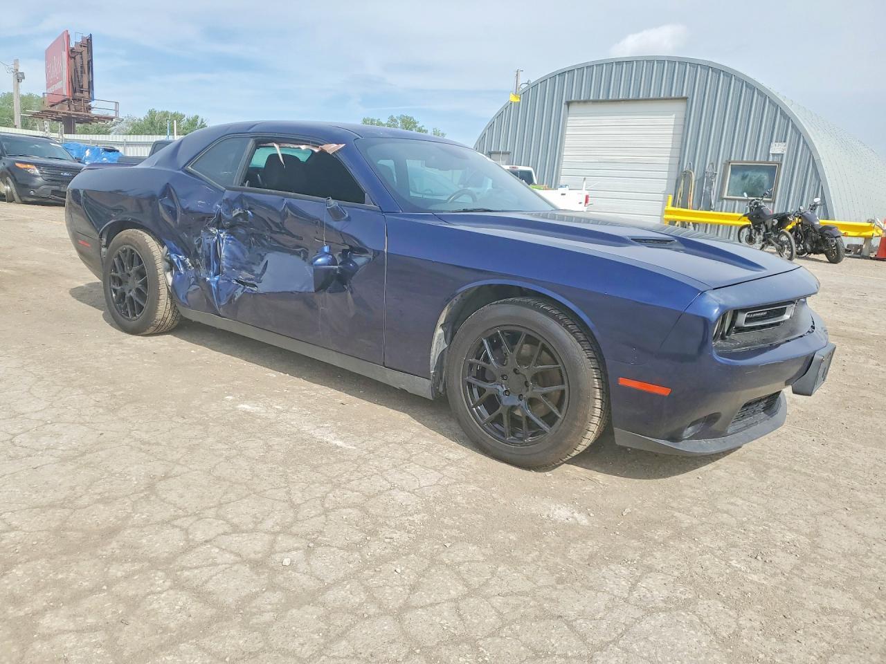 2015 Dodge Challenger Sxt - zdjęcie 4