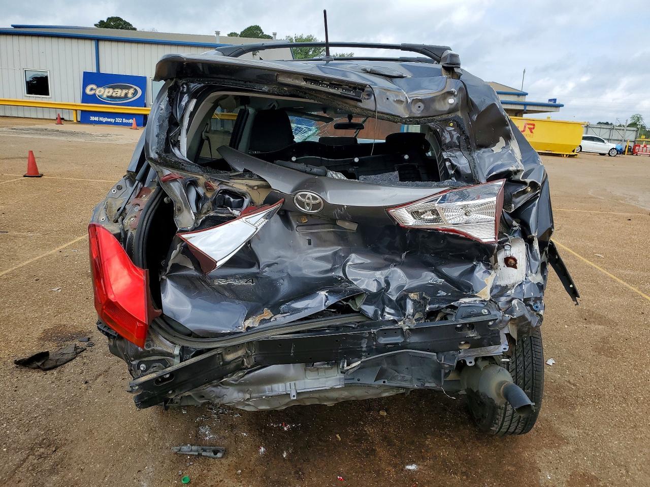 2015 Toyota Rav4 Le - zdjęcie 6