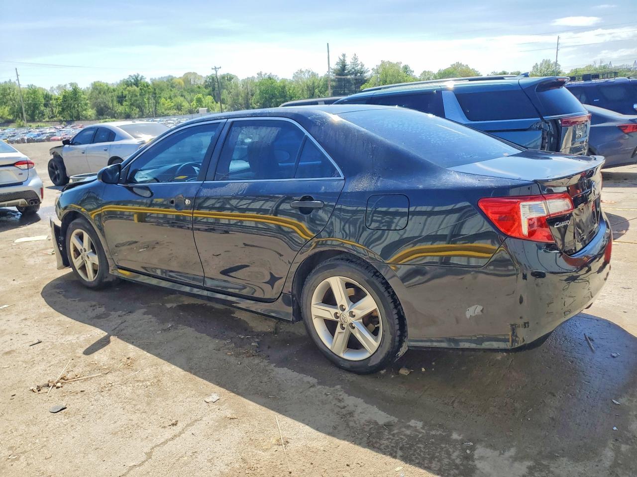 2013 Toyota Camry Se - zdjęcie 2