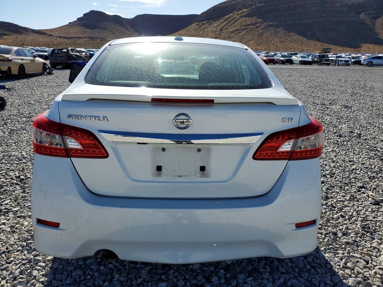 2015 Nissan Sentra Sr - zdjęcie 6