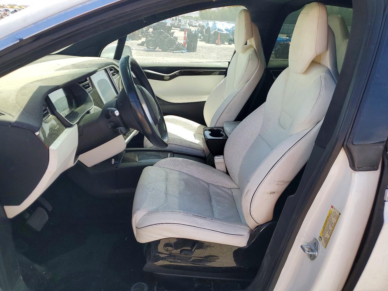 2016 Tesl Model X - zdjęcie 7