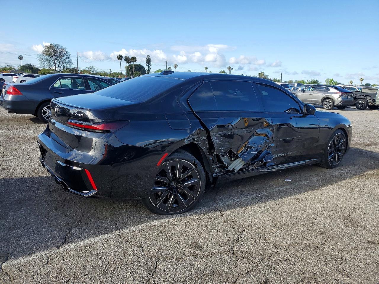2025 BMW 740 I - zdjęcie 3