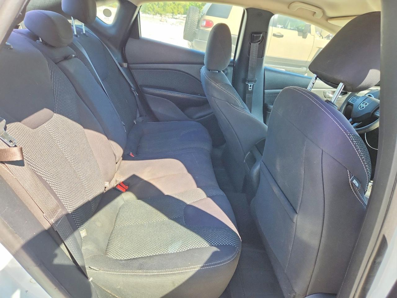 2015 Dodge Dart Sxt - zdjęcie 10