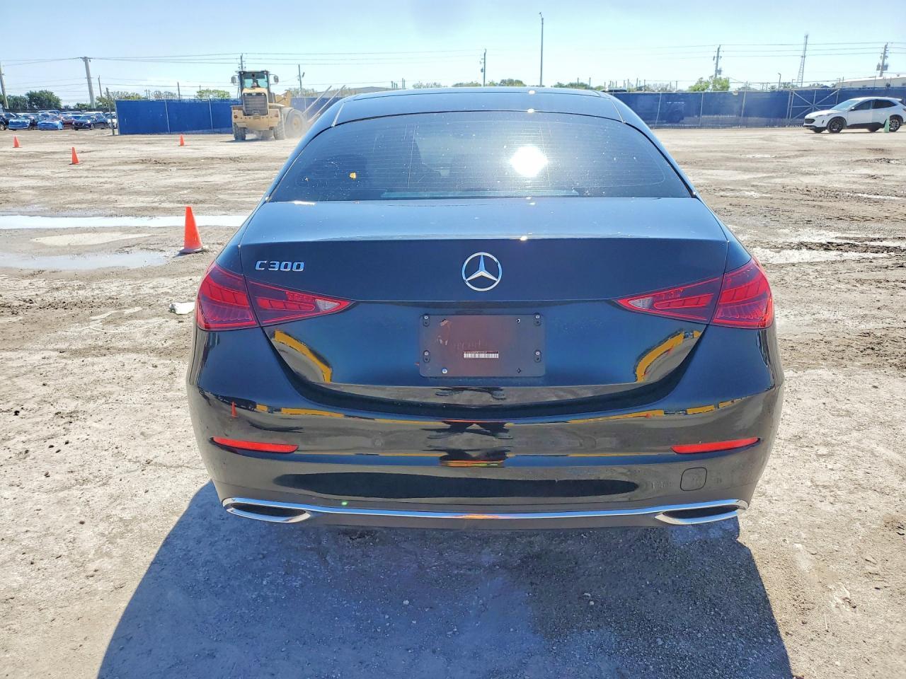 2024 Mercedes-Benz C 300 - zdjęcie 6