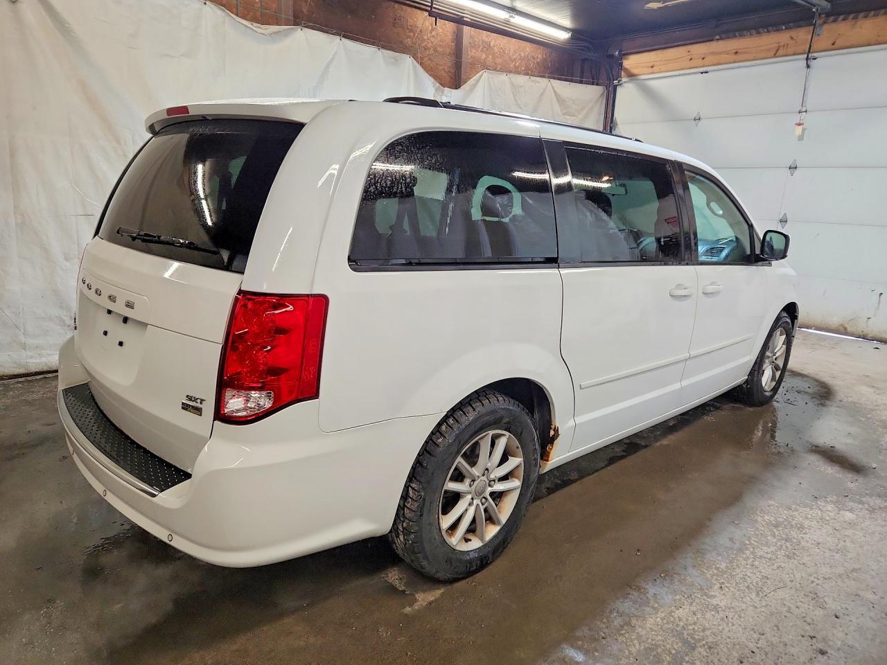 2014 Dodge Grand Caravan Sxt - zdjęcie 3