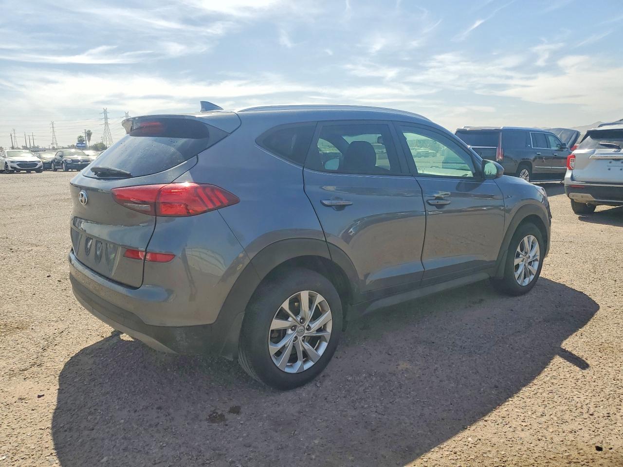 2021 Hyundai Tucson Value - zdjęcie 3