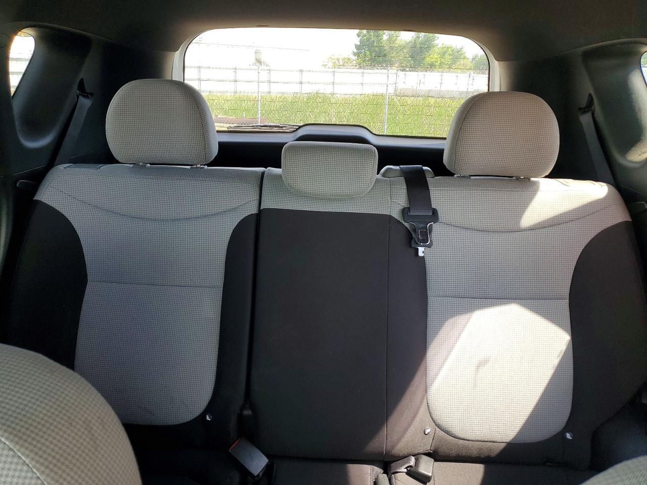 2016 Kia Soul Base - zdjęcie 10