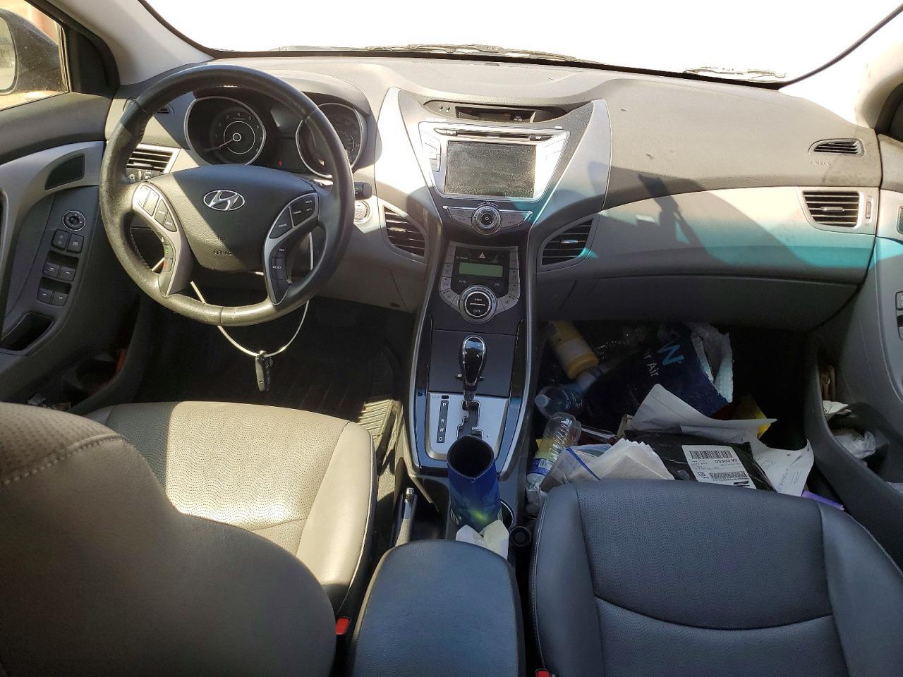 2013 Hyundai Elantra Limited - zdjęcie 8