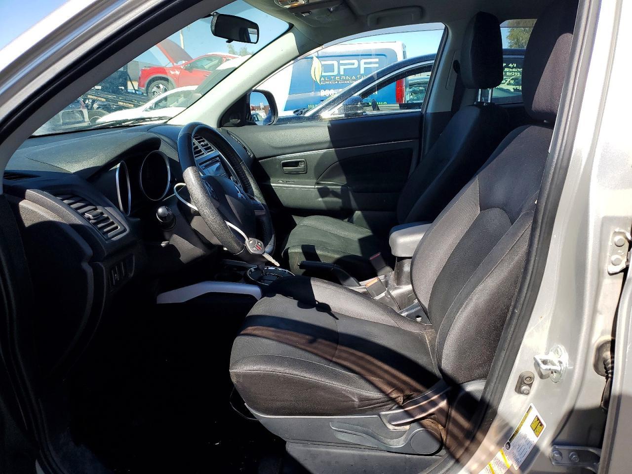 2014 Mitsubishi Outlander Sport Es - zdjęcie 7
