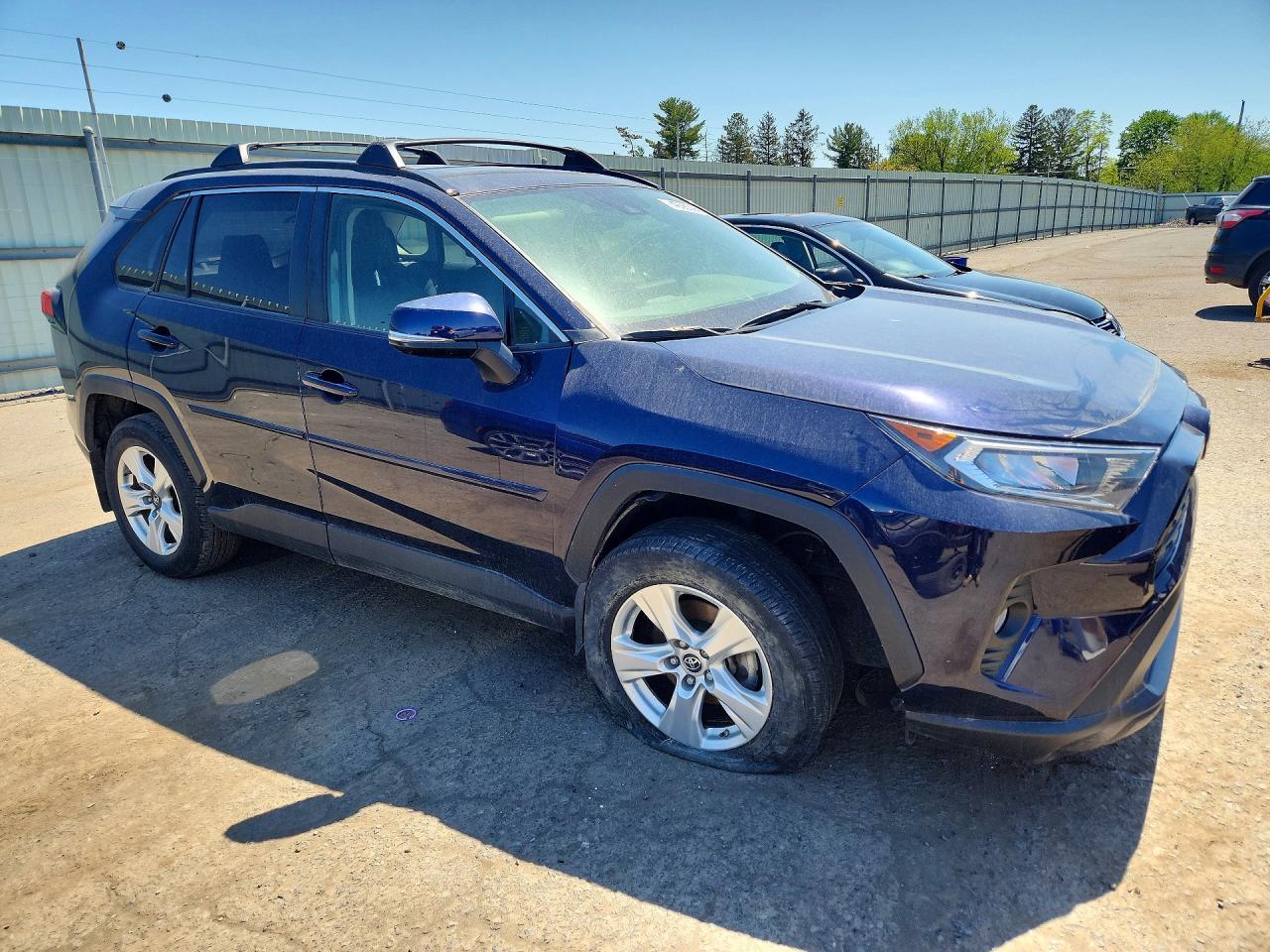 2019 Toyota Rav4 Xle - zdjęcie 4