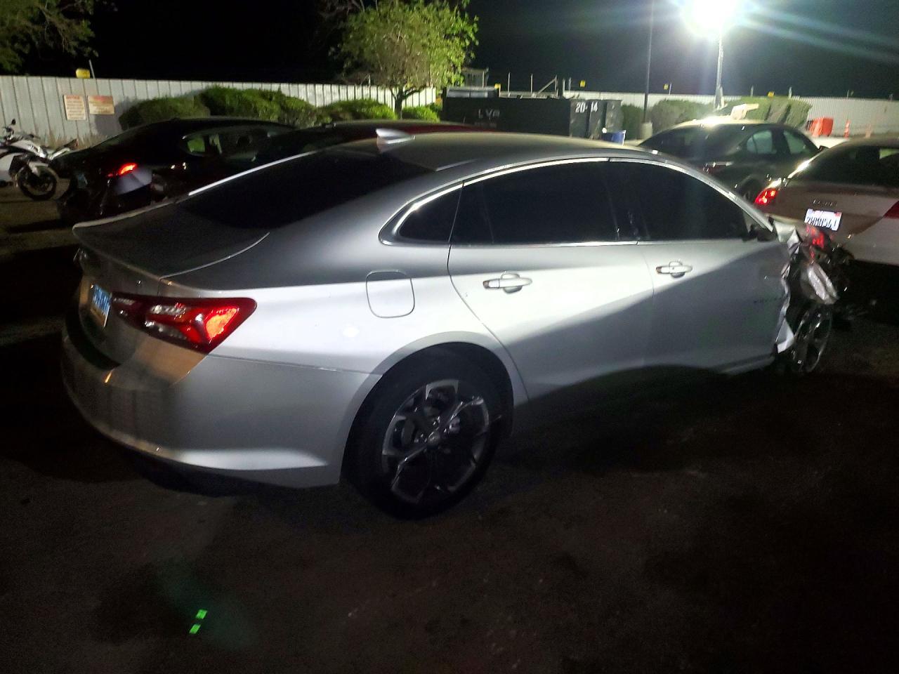 2022 Chevrolet Malibu Lt - zdjęcie 3