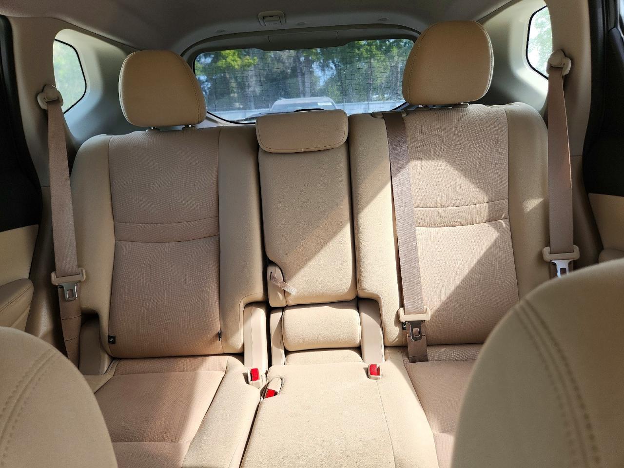 2016 Nissan Rogue S - zdjęcie 10