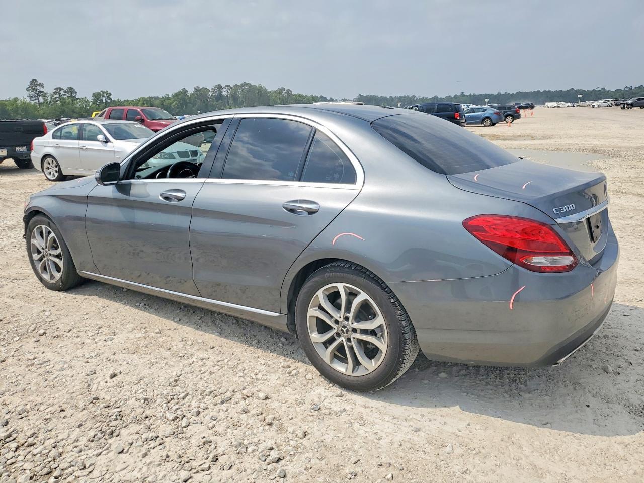 2018 Mercedes-Benz C 300 - zdjęcie 2