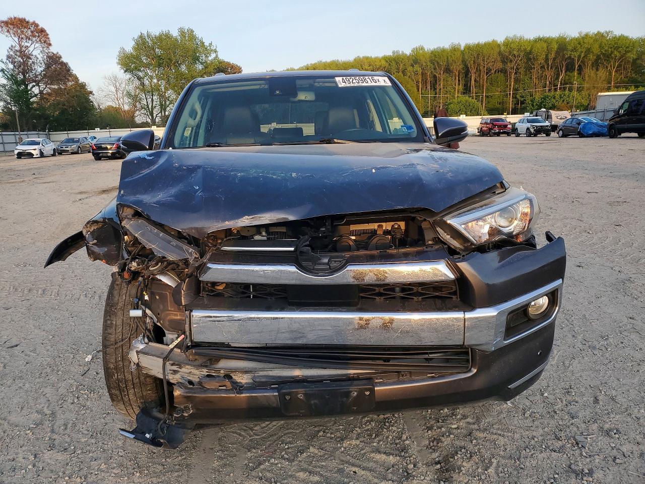 2020 Toyota 4 Runner - zdjęcie 5