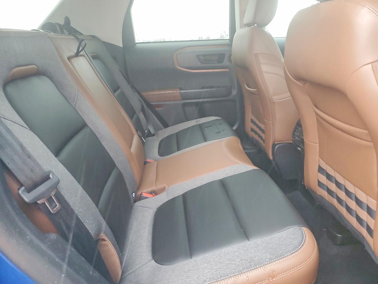 2024 Ford Bronco Sport Outer Banks - zdjęcie 11