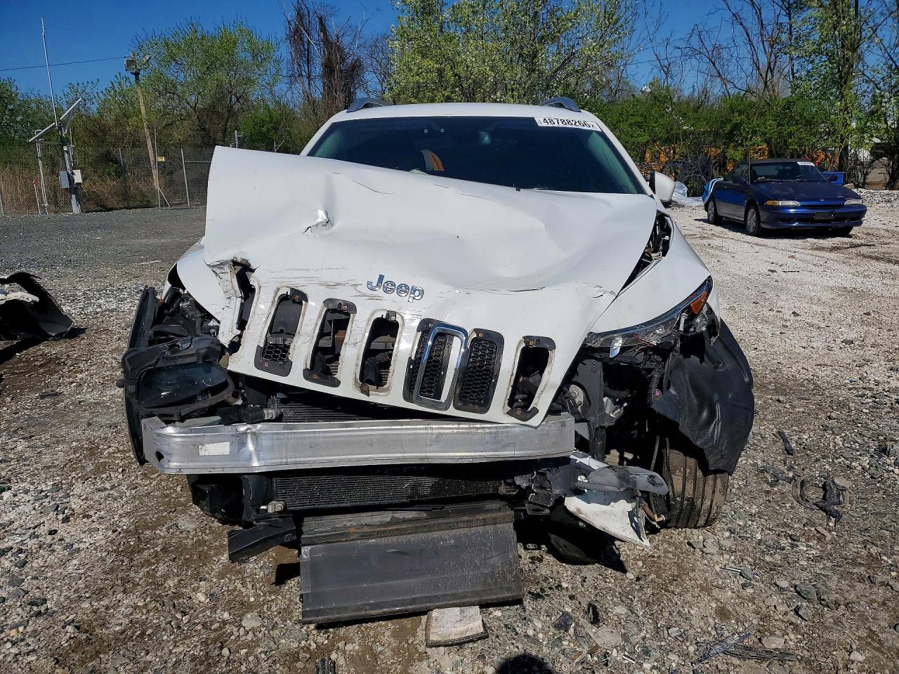 2016 Jeep Cherokee Latitude - zdjęcie 5