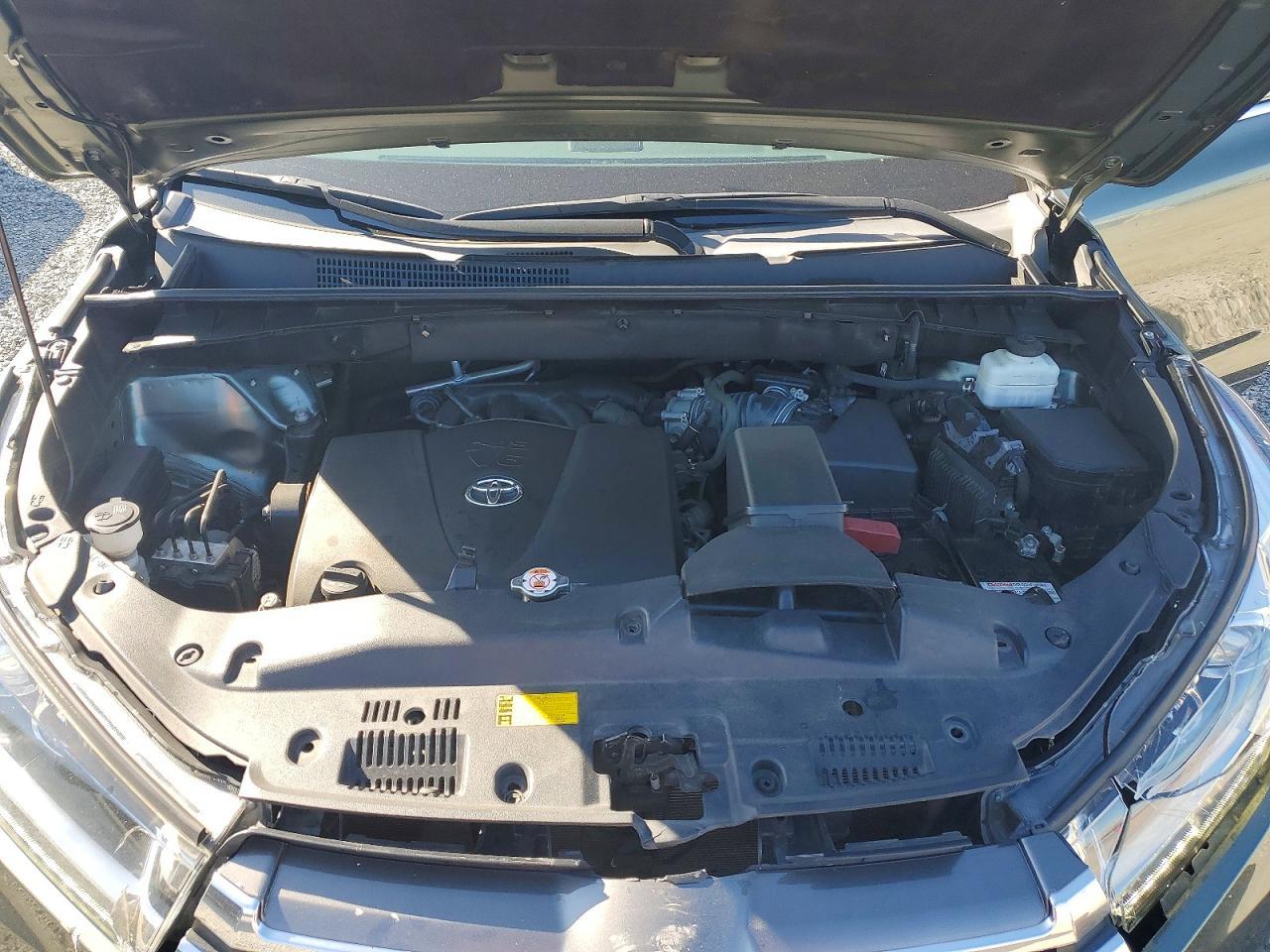 2019 Toyota Highlander Limited Platinum - zdjęcie 12