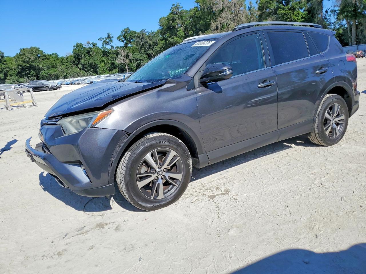 2017 Toyota Rav4 Xle - zdjęcie główne