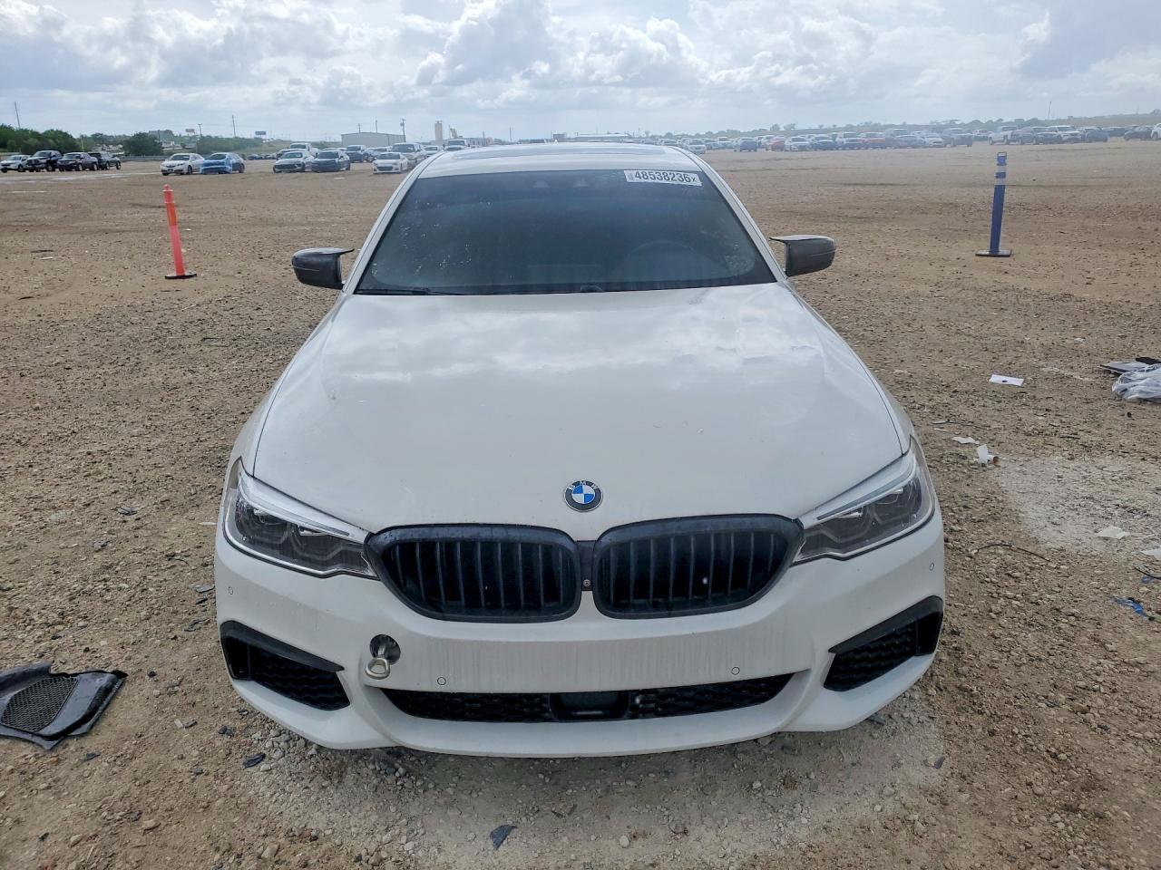 2020 BMW M550Xi - zdjęcie 5