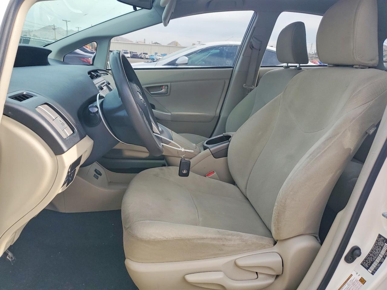 2014 Toyota Prius Three - zdjęcie 7