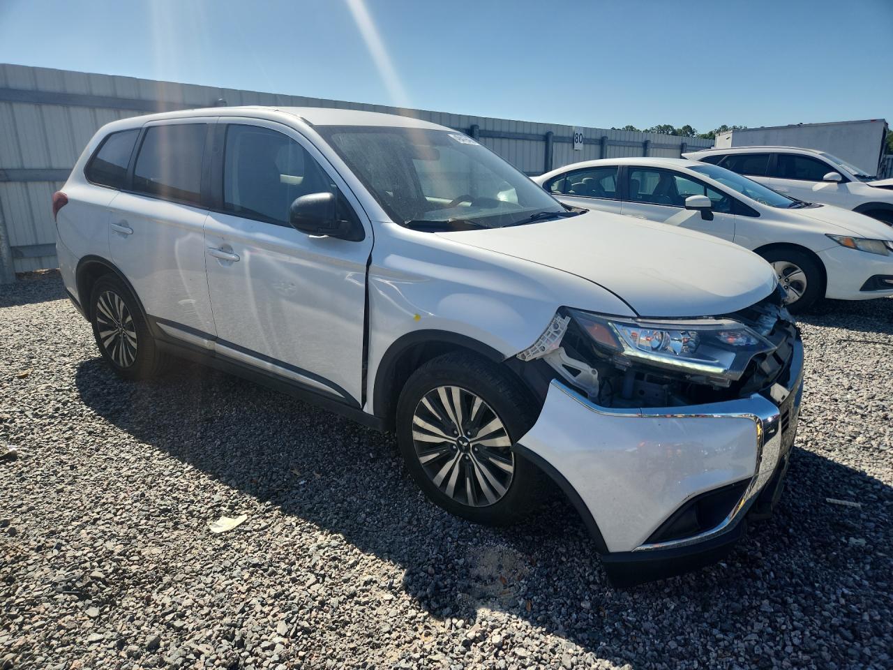 2020 Mitsubishi Outlander Es - zdjęcie 4